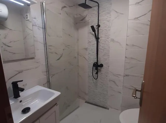 рая 아파트 체페레리